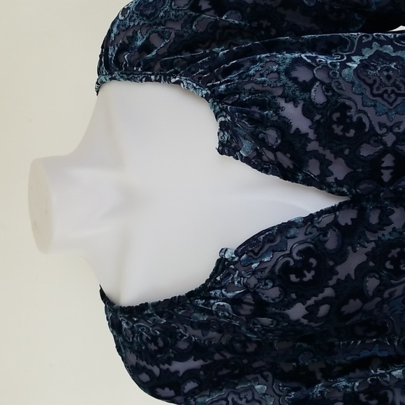 Faded  Glory blouse sz. L - Picture 4 of 13